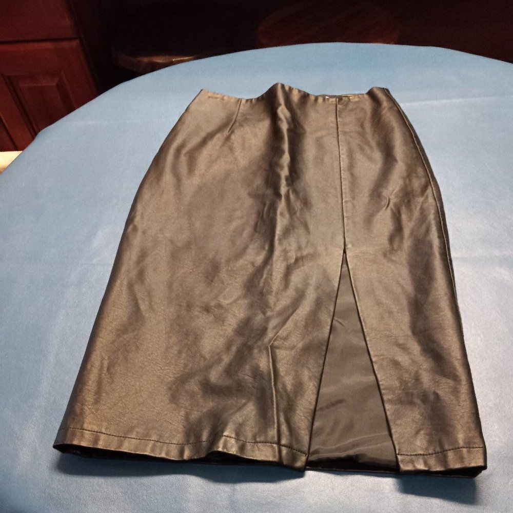 TTYA Long Tall Sally 100% Pu Black Skirt